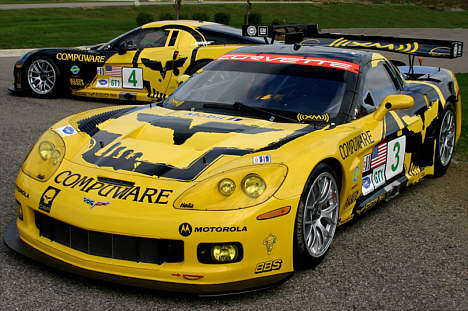 De to Corvetter i Jake-bemaling på Laguna Seca i 2007.
(Foto: Badboyvettes.com / kilde: Jan Kaiser)